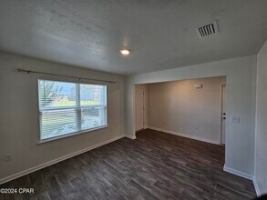 504 Albert Meadow Ln in Callaway, FL - Building Photo - Building Photo