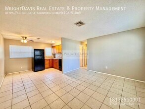 3750 138th Ave N in Largo, FL - Building Photo - Building Photo