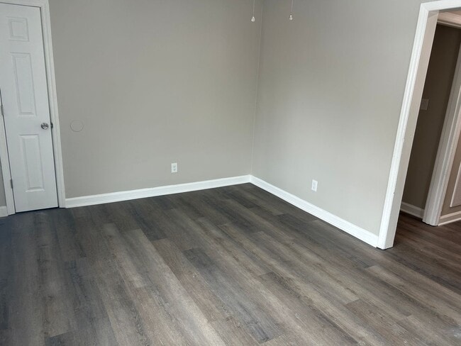 2326 Waterbury St in Winston-Salem, NC - Building Photo - Building Photo