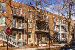 2307-2315 Guindon Tsse in Montréal, QC - Building Photo