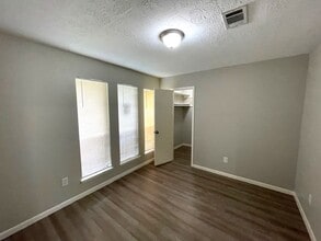 16519 Cairngorm Dr in Houston, TX - Building Photo - Building Photo