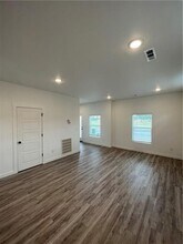 1060 Illinois Ave in Centerton, AR - Building Photo - Building Photo