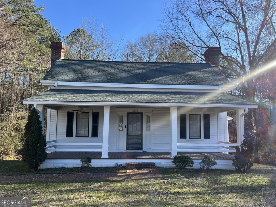 6337 Cedar Mountain Rd in Douglasville, GA - Building Photo