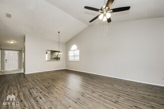 2800 Falling Tree Cir in Orlando, FL - Foto de edificio - Building Photo