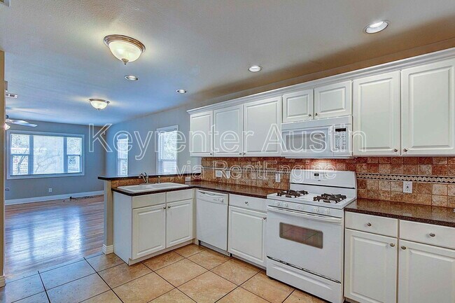 1706 E 22nd St in Austin, TX - Building Photo - Building Photo
