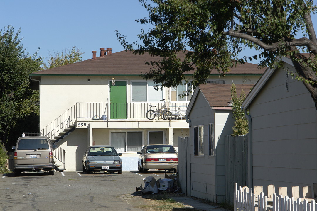 556 Jefferson St in Hayward, CA - Building Photo