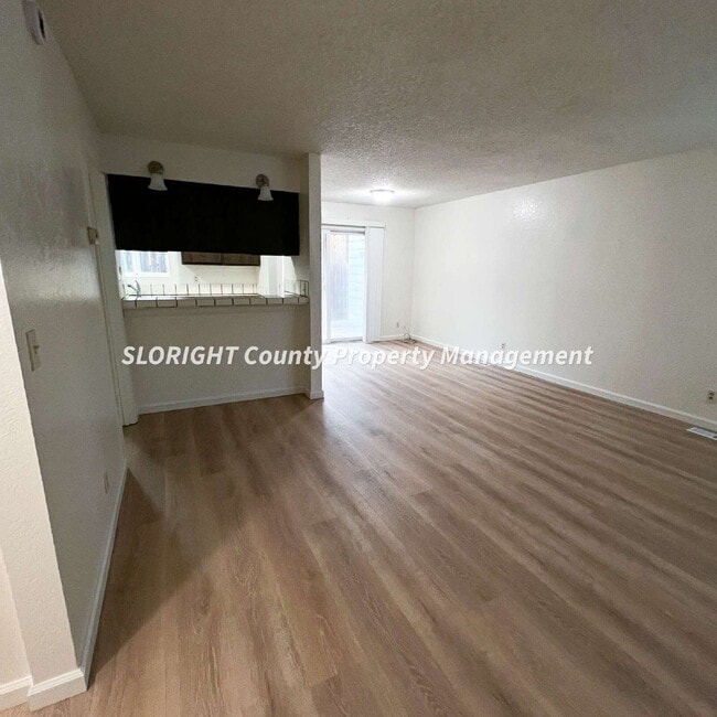 122 Vine St in Paso Robles, CA - Building Photo - Building Photo