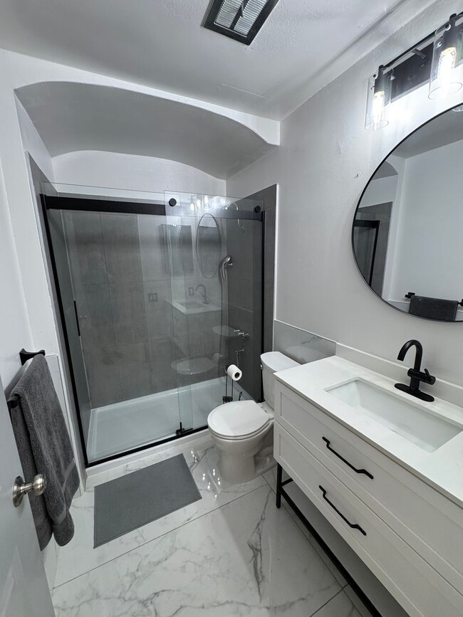 4881 Collwood Blvd in San Diego, CA - Building Photo - Building Photo