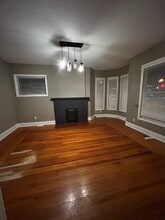 143 Christina St S in Sarnia, ON - Building Photo - Building Photo