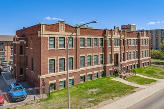 The Crossing II in Saskatoon, SK - Building Photo - Building Photo