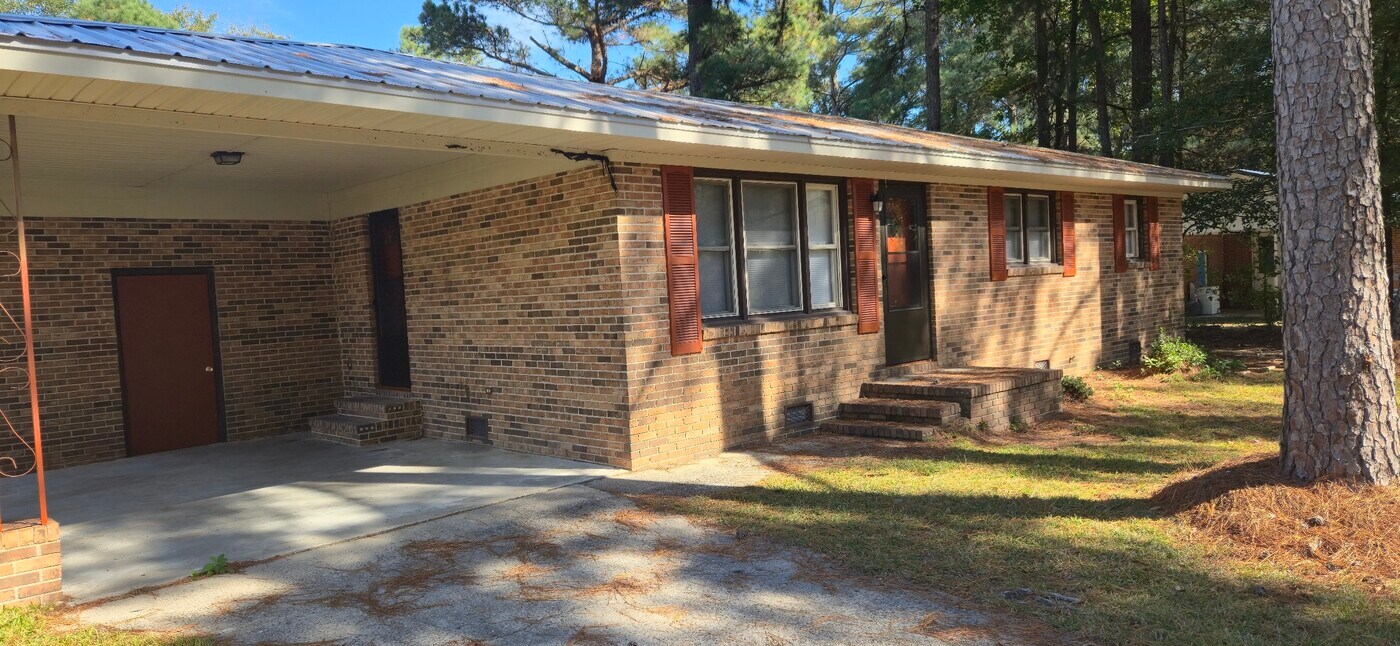 133 Kings Ct Dr in Warsaw, NC - Building Photo