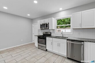 196 Farren Ave in New Haven, CT - Building Photo - Building Photo