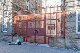 1036 Manor Ave in Bronx, NY - Building Photo - Building Photo