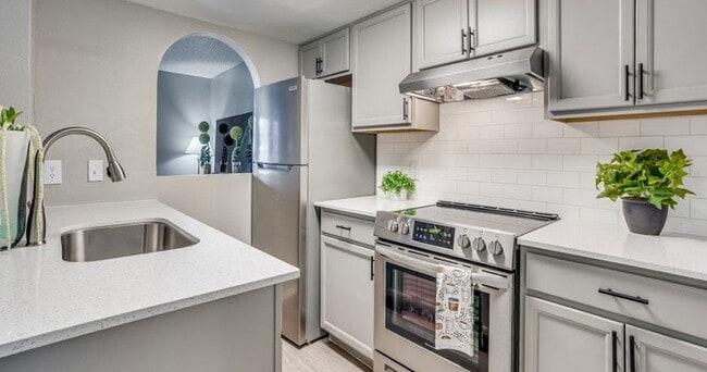 Mateo Apartment Homes