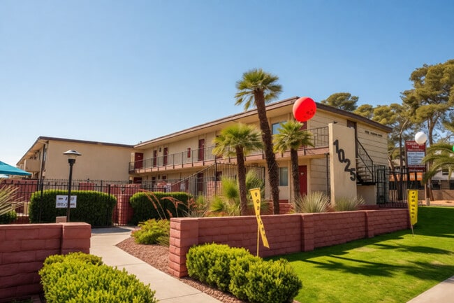 Cambridge Vista in Las Vegas, NV - Foto de edificio - Building Photo