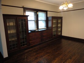 1141 S 71st St in West Allis, WI - Building Photo