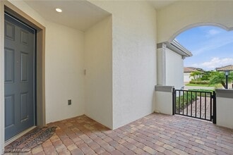 12361 Canal Grande Dr in Ft. Myers, FL - Building Photo - Building Photo
