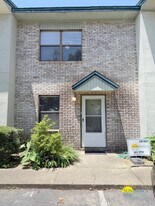 696 Tyner St in Fort Walton Beach, FL - Building Photo