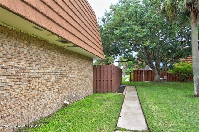 1717 Patty Cir NE in Palm Bay, FL - Building Photo - Building Photo