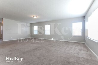 12615 Cold Stream Rd in Noblesville, IN - Building Photo - Building Photo