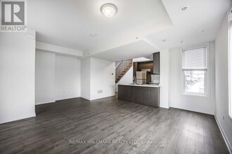 1555-1555 Kingston Rd in Pickering, ON - Building Photo - Building Photo