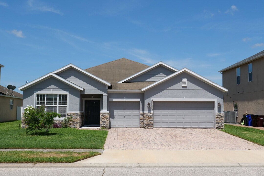 4620 Cypress Landing Ln in St. Cloud, FL - Building Photo
