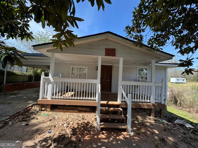 property at 41 Hollis Heights