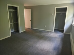 132 Londonderry Turnpike in Derry, NH - Foto de edificio - Building Photo