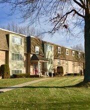 Hitchcock Apartments in Boardman, OH - Foto de edificio - Building Photo