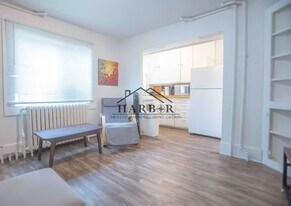 212 7th St NW in Rochester, MN - Building Photo