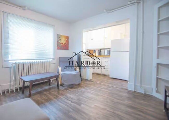 property at 212 7th St NW