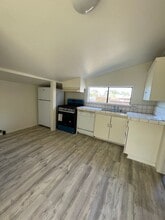 498 David Ave in Monterey, CA - Building Photo - Building Photo