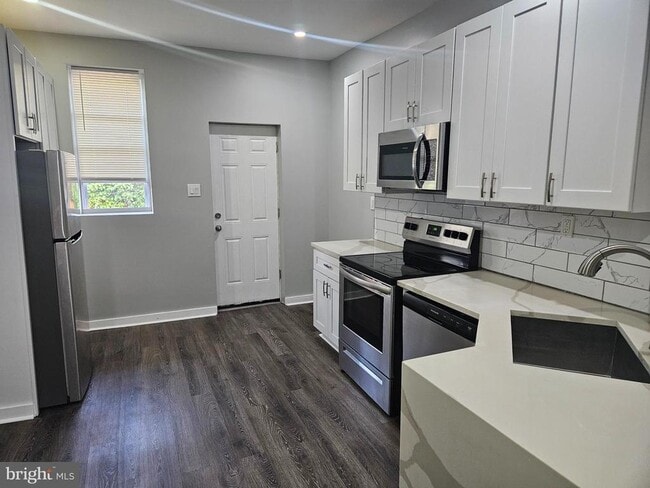 property at 31 S Salford St