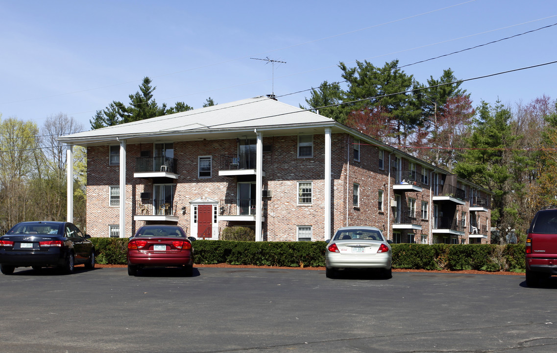 Aladdin Village of Derry in Derry, NH - Foto de edificio