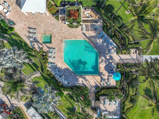 property at 4551 Gulf Shore Blvd N
