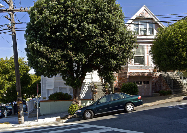 2594 McAllister St in San Francisco, CA - Building Photo - Building Photo