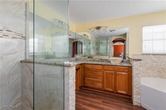 8134 Silver Birch Way in Lehigh Acres, FL - Foto de edificio - Building Photo