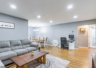 320 South St in Morristown, NJ - Building Photo - Building Photo