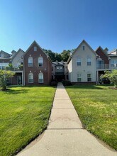 927 Addington Ln in Ann Arbor, MI - Building Photo - Building Photo