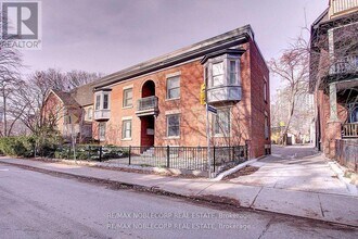 34 Winchester St in Toronto, ON - Building Photo - Building Photo