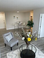 The Madison in Los Angeles, CA - Building Photo