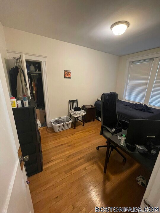 127 Washington St in Boston, MA - Building Photo