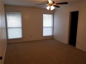 1000 Blue Carriage Ln N in Fort Worth, TX - Building Photo - Building Photo