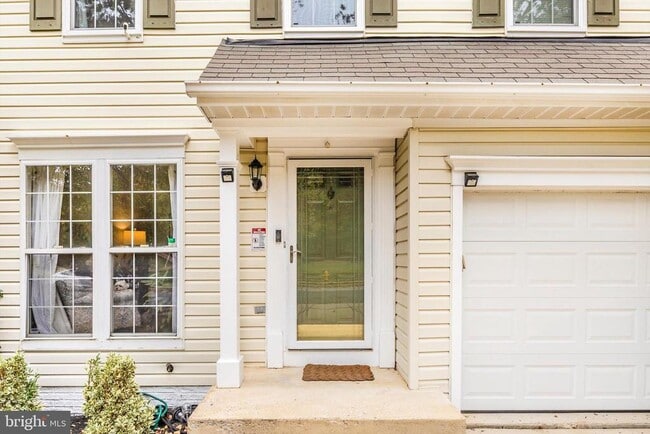 8310 Lyndhurst St in Laurel, MD - Building Photo - Building Photo