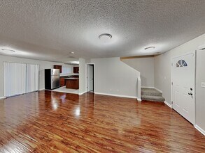 10007 Branley Oak Dr in Cordova, TN - Building Photo - Building Photo