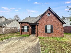 7036 Foxhall Dr in Horn Lake, MS - Building Photo