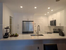 9621 SW 77th Ave in Miami, FL - Building Photo