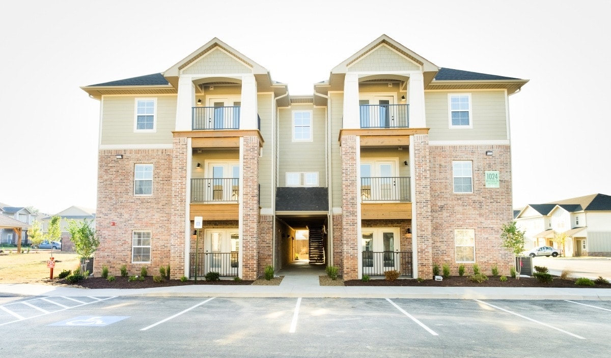 Towne Park Apartments in Springdale, AR - Foto de edificio