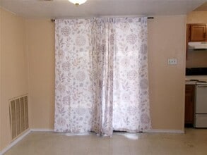 622 W Warrior Trl in Grand Prairie, TX - Building Photo - Building Photo