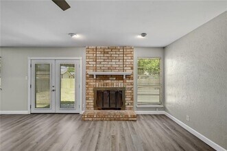 906 Cactus Dr in Round Rock, TX - Building Photo - Building Photo